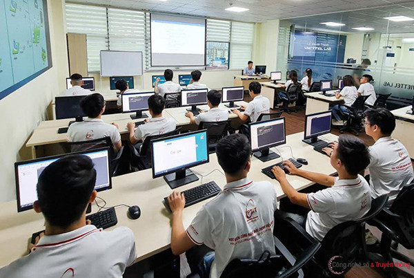 Năm 2023, Học viện thành lập 03 Lab nghiên cứu chuyên sâu là Lab Báo chí truyền thông, Lab kinh tế số và Lab dữ liệu và hệ thống thông minh. Ảnh: portal.ptit.edu.vn