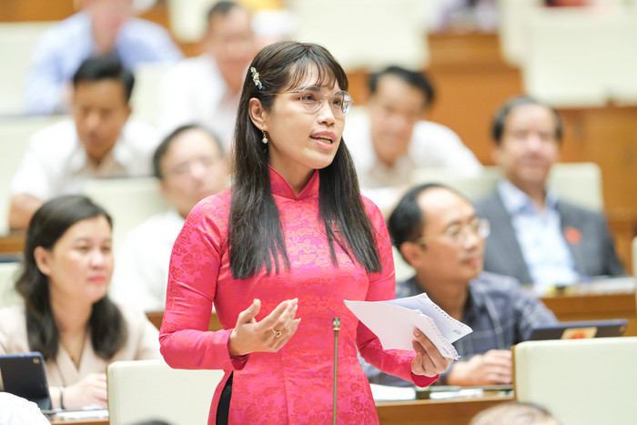 Đại biểu Châu Quỳnh Dao – Đoàn Đại biểu Quốc hội tỉnh Kiên Giang (Ảnh: Cổng thông tin điện tử Quốc hội). 1.dfhgajd.jpg
