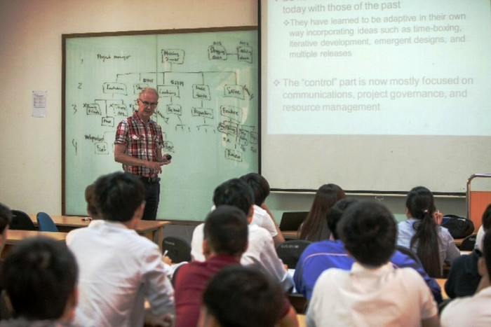 Sinh viên theo học chương trình tiên tiến được các giảng viên nước ngoài giảng dạy bằng tiếng Anh. Ảnh: AN Sinh viên theo học chương trình tiên tiến được các giảng viên nước ngoài giảng dạy bằng tiếng Anh. Ảnh: AN