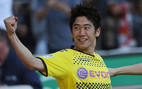 Kagawa góp công lớn vào 2 chức vô địch Bundesliga liên tiếp của Dortmund. Kagawa góp công lớn vào 2 chức vô địch Bundesliga liên tiếp của Dortmund.