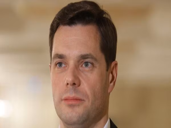 Alexei Mordashov Tổng tài sản: 15,3 tỉ USD, xếp hạng 45 thế giới Quốc tịch: Nga Lĩnh vực: thép, đầu tư Vị tỷ phú này hiện là cổ đông lớn kiêm CEO của doanh nghiệp sản xuất thép lớn nhất của Nga Severstal.