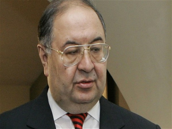 Alisher Usmanov Tổng tài sản: 18,1 tỉ USD, giàu thứ 28 thế giới Quốc tịch: Nga Ngành: thép, viễn thông, đầu tư Ông trùm ngành khai khoáng và sắt thép này là cổ đông chính của Metalloinvest và cũng là đồng sở hữu công ty Digital Sky Technologies, điều hành bởi tỷ phú mới nổi Yuri Milner.