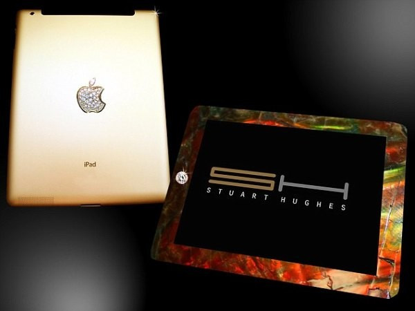 iPad 2 Gold History Edition Giá: 8 triệu USD iPad 2 của Stuart Hughes có biểu tượng "quả táo" được đính 53 viên kim cương 12,5 carat. Ngoài ra, vỏ phía sau được làm từ 2 kg vàng khối 24 carat. Phím Home mặt trước cũng được bổ sung thêm kim cương 8,5 carat, lớp vỏ phía trước được đính đá Ammolite được nhập từ Canada có niên đại 75 triệu năm. Đặc biệt, lớp đá Ammolite này còn được trộn với xương đùi khủng long T-rex 65 triệu năm tuổi.