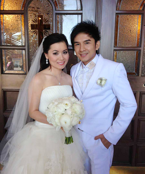 Hạnh phúc của gia đình anh Bo đang bị fan cuồng đe dọa