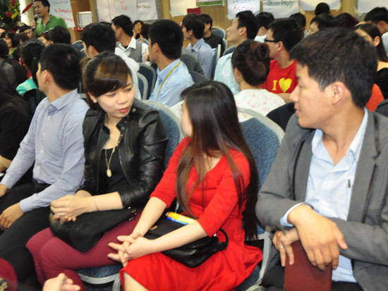 Khóa đào tạo những tuyệt chiêu trong bán hàng, một chương trình do Dự án Học Làm Giàu tổ chức