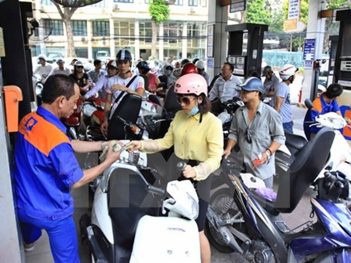 Tăng khung thuế môi trường để hạn chế buôn lậu xăng dầu? ảnh 2 Tăng khung thuế môi trường để hạn chế buôn lậu xăng dầu? ảnh 2