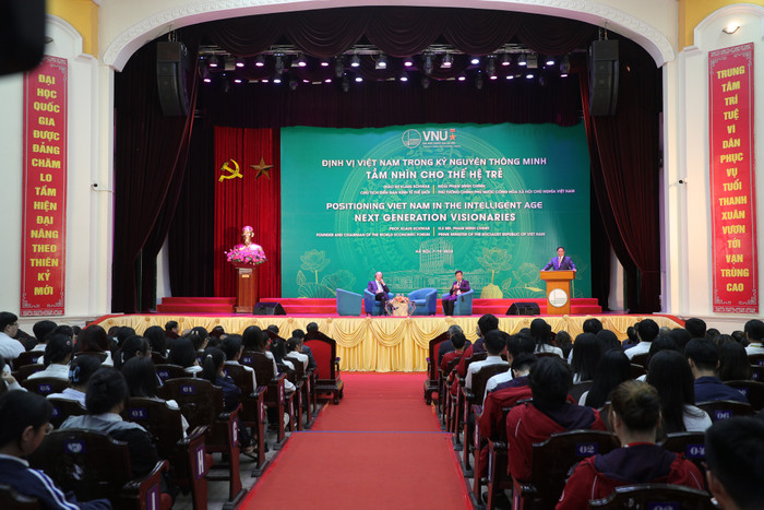 Theo Thủ tướng Phạm Minh Chính, sự thông minh không chỉ đơn thuần là sự phát triển bùng nổ của công nghệ mới mà còn gắn kết, cộng hưởng ở nhiều khía cạnh rộng lớn khác. 7.jpg