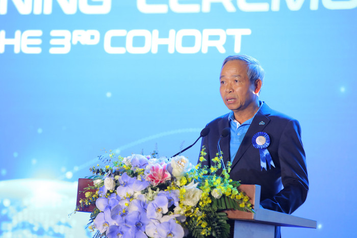Ông Nguyễn Trung Chính, Chủ tịch Hội đồng quản trị Tập đoàn Công nghệ CMC, Chủ tịch Hội đồng trường, Trường Đại học CMC phát biểu tại lễ khai giảng 0.jpg