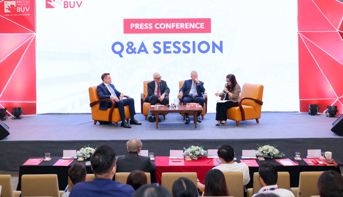 Trường Đại học Anh Quốc Việt Nam (BUV) trả lời về ngành học và chương trình học bổng năm 2025 TIEV0791 (1).jpg