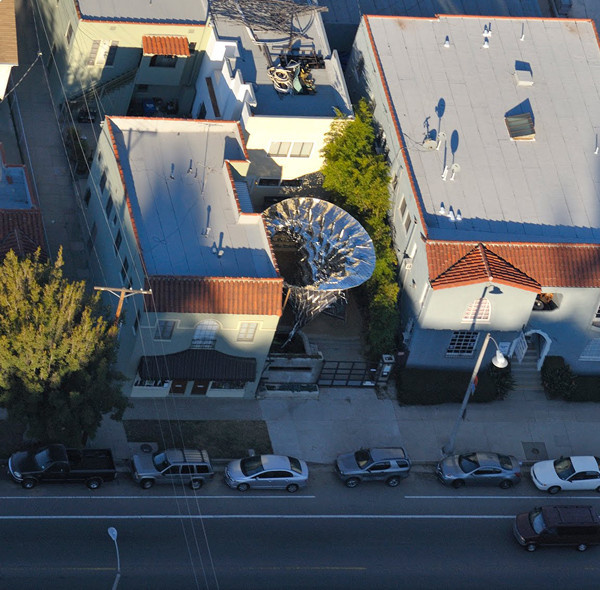 Ngoài ra thiết kế tiên tiến này cũng có khối lượng khá nhẹ và hoạt động rất linh hoạt. Ngoài ra thiết kế tiên tiến này cũng có khối lượng khá nhẹ và hoạt động rất linh hoạt.