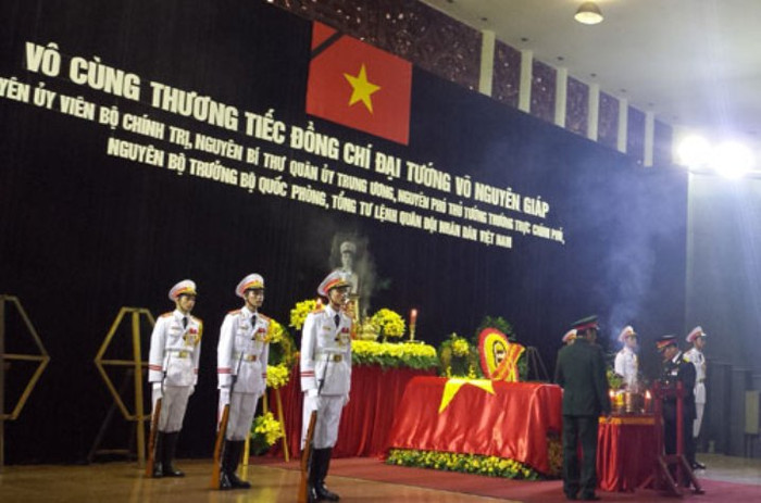 Nơi quàn linh cữu Đại tướng Võ Nguyên Giáp.