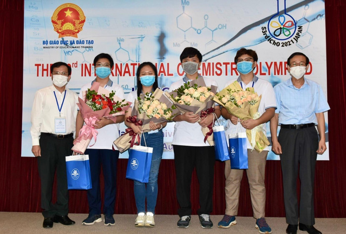 Cả 4/4 thí sinh Việt Nam đều đạt huy chương tại Olympic Hóa học quốc tế năm 2021 (ảnh: Bộ Giáo dục và Đào tạo) Cả 4/4 thí sinh Việt Nam đều đạt huy chương tại Olympic Hóa học quốc tế năm 2021 (ảnh: Bộ Giáo dục và Đào tạo)