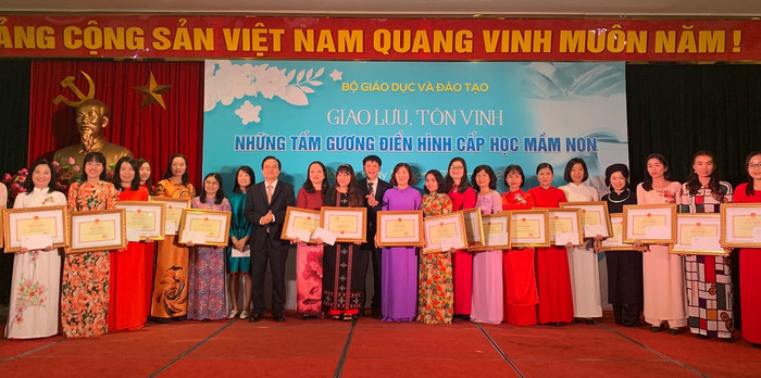 Toàn quốc có 127 giáo viên cấp mầm non được tôn vinh (Ảnh: Thùy Linh) Toàn quốc có 127 giáo viên cấp mầm non được tôn vinh (Ảnh: Thùy Linh)
