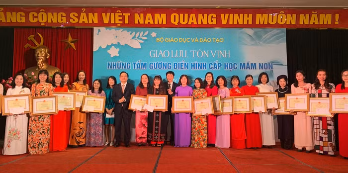 Toàn quốc có 127 giáo viên cấp mầm non được tôn vinh (Ảnh: Thùy Linh)
