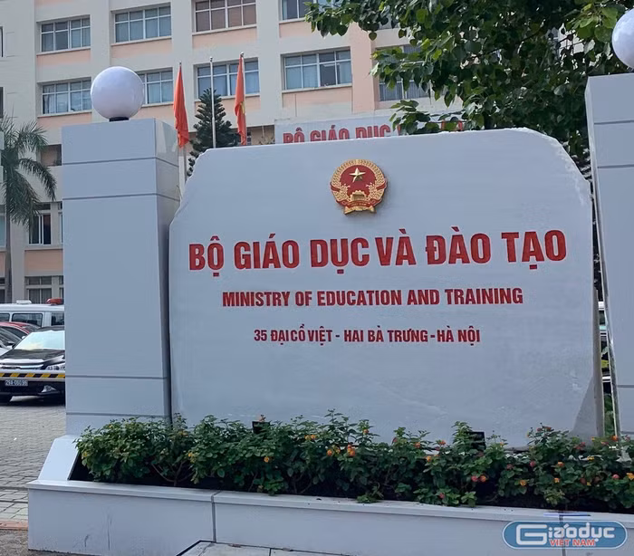 Vụ trưởng Vụ Tổ chức cán bộ - Bộ Giáo dục và Đào tạo khẳng định không nhận được Quyết định số 1584/QĐ-TLĐ ngày 16/10/2019 của Tổng Liên đoàn Lao động Việt Nam. (Ảnh minh họa: Thùy Linh)