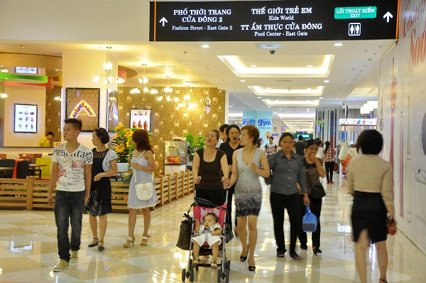 Vincom Mega Mall Royal City đang là điểm đến tham quan, mua sắm, vui chơi giải trí hàng đầu của người dân Hà Nội và cả nước. Vincom Mega Mall Royal City đang là điểm đến tham quan, mua sắm, vui chơi giải trí hàng đầu của người dân Hà Nội và cả nước.