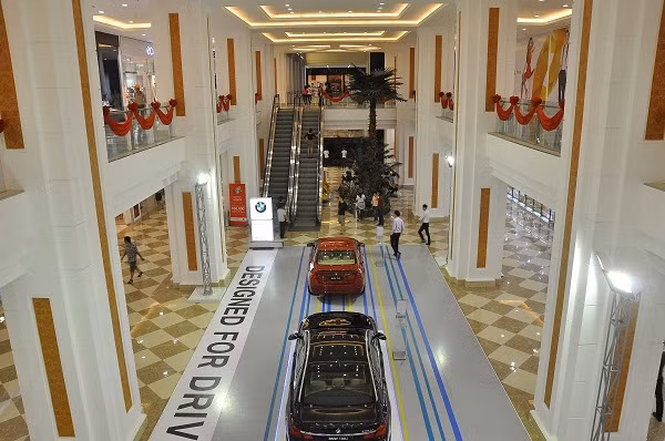 Nơi trưng bày quảng cáo…