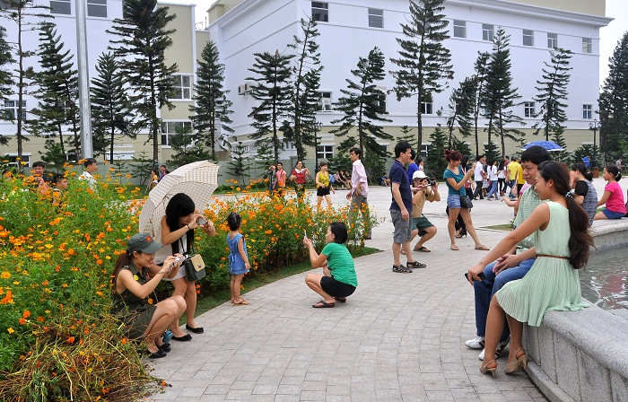 Lưu lại những kỷ niệm trong lúc đi chơi.