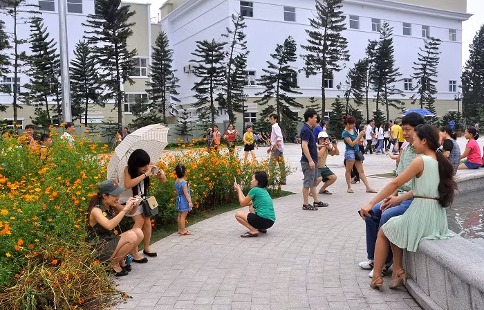 Lưu lại những kỷ niệm trong lúc đi chơi.