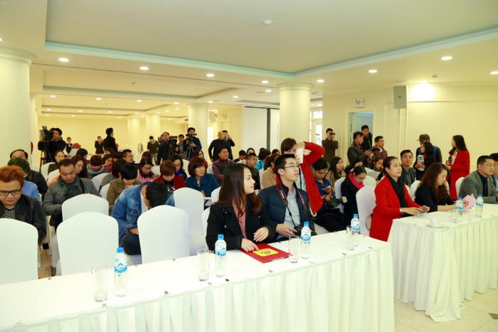 Cuộc họp báo thu hút đông đảo cơ quan thông tấn báo chí đến dự và đưa tin. Cuộc họp báo thu hút đông đảo cơ quan thông tấn báo chí đến dự và đưa tin.