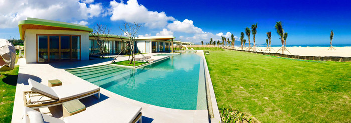 Không chỉ sở hữu tầm nhìn hướng biển tuyệt đẹp mà các căn biệt thự FLC Villas Quy Nhơn còn có nội thất đặc biệt ấn tượng và tinh tế. Không chỉ sở hữu tầm nhìn hướng biển tuyệt đẹp mà các căn biệt thự FLC Villas Quy Nhơn còn có nội thất đặc biệt ấn tượng và tinh tế.