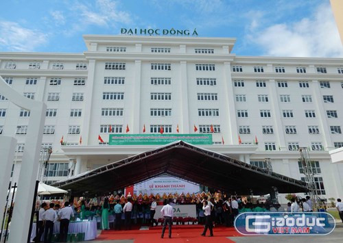 Thanh tra thành phố đã chỉ ra một số thiếu sót mà Đại học Đông Á cần chấn chỉnh. Ảnh: giaoduc.net.vn Thanh tra thành phố đã chỉ ra một số thiếu sót mà Đại học Đông Á cần chấn chỉnh. Ảnh: giaoduc.net.vn