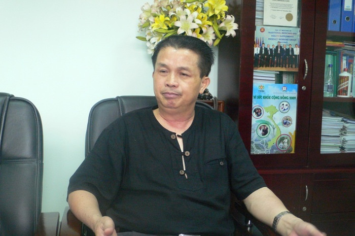 PGS-TS Trần Đáng, nguyên Cục trưởng Cục An toàn vệ sinh thực phẩm (Bộ Y tế): "Cần phải kiểm soát việc nhập khẩu mặt hàng gà thải, gà già, gà đông lạnh để tránh nguy cơ gây bệnh..." (ảnh Trà Long - PLVN) PGS-TS Trần Đáng, nguyên Cục trưởng Cục An toàn vệ sinh thực phẩm (Bộ Y tế): "Cần phải kiểm soát việc nhập khẩu mặt hàng gà thải, gà già, gà đông lạnh để tránh nguy cơ gây bệnh..." (ảnh Trà Long - PLVN)