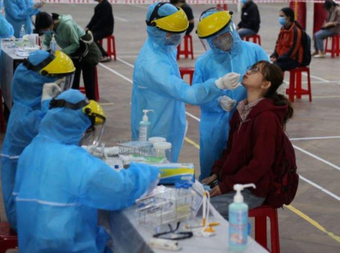 10.000 mẫu xét nghiệm của sinh viên Đại học Huế đều cho kết quả âm tính. Ảnh: AN 10.000 mẫu xét nghiệm của sinh viên Đại học Huế đều cho kết quả âm tính. Ảnh: AN