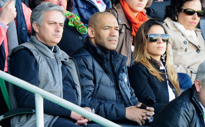 Trong trận đấu với đội bóng đang xếp chót bảng xếp hạng Bundesliga này, dù thiếu vắng ngôi sao Marco Reus nhưng Dortmund vẫn thị uy sức mạnh của mình bằng chiến thắng 6-1 nhờ sự tỏa sáng của bộ đôi Mario Götze và Ilkay Gündogan. Trong trận đấu với đội bóng đang xếp chót bảng xếp hạng Bundesliga này, dù thiếu vắng ngôi sao Marco Reus nhưng Dortmund vẫn thị uy sức mạnh của mình bằng chiến thắng 6-1 nhờ sự tỏa sáng của bộ đôi Mario Götze và Ilkay Gündogan.