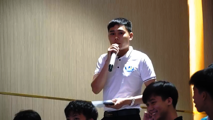 Nhiều câu hỏi về tuyển sinh Đại học 2021 của phụ huynh, học sinh đã được Trường Đại học Bách khoa Đà Nẵng giải đáp cặn kẽ. Ảnh: AN