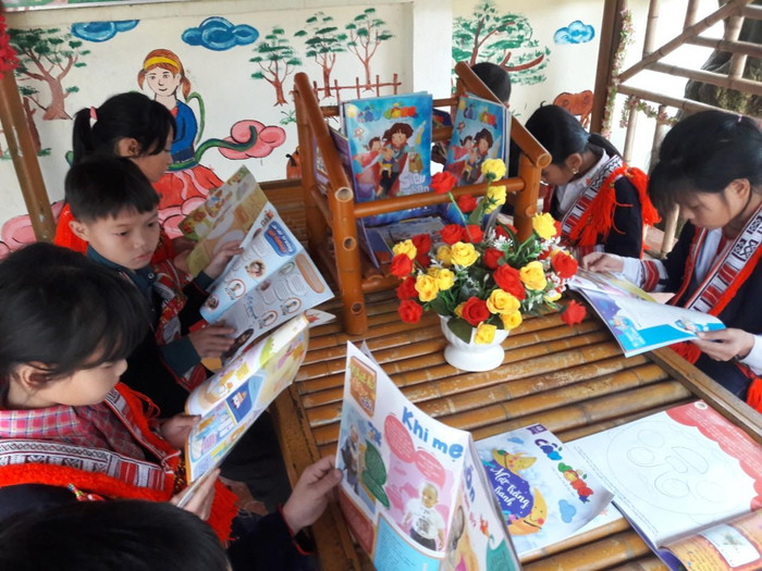 Cần có những giải pháp hỗ trợ để các em vùng khó khăn có đủ sách học. Ảnh:NTCC Cần có những giải pháp hỗ trợ để các em vùng khó khăn có đủ sách học. Ảnh:NTCC