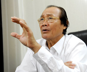 TS. Trần Công Trục