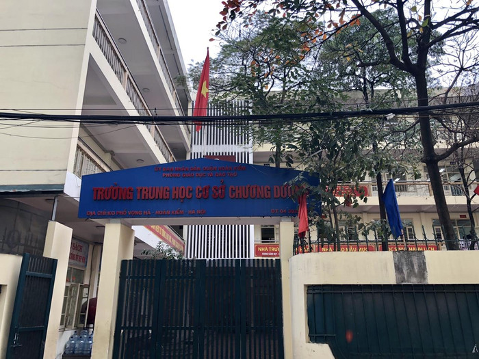 Trường Trung học Cơ sở Chương Dương nơi xảy ra vụ việc (ảnh Trinh Phúc). Trường Trung học Cơ sở Chương Dương nơi xảy ra vụ việc (ảnh Trinh Phúc).