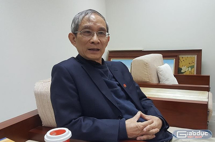 Thầy Nguyễn Xuân Khang, Hiệu trưởng Trường Marie Curie (Hà Nội) - ảnh Thùy Linh. Thầy Nguyễn Xuân Khang, Hiệu trưởng Trường Marie Curie (Hà Nội) - ảnh Thùy Linh.