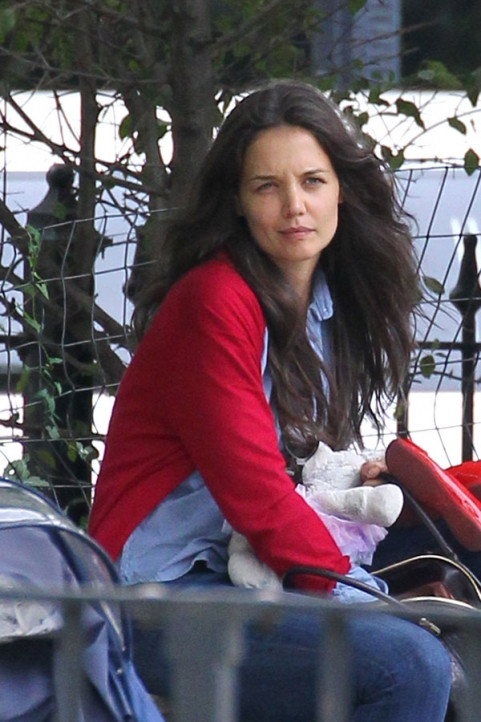 Trong khi đó thì mẹ Kate luôn dõi mắt nhìn theo. Trong khi đó thì mẹ Kate luôn dõi mắt nhìn theo.