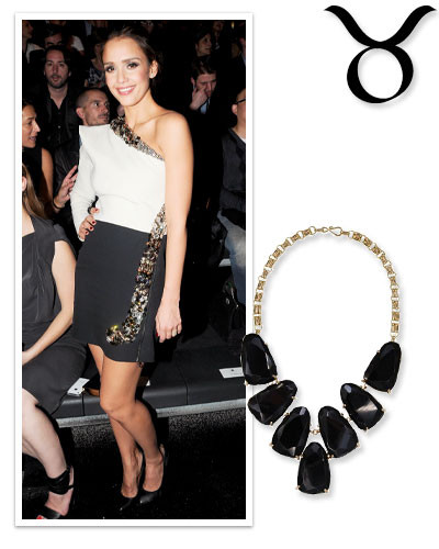 Kim Ngưu – Taurus (20/4 – 20/5): Những trang phục với màu sắc trung tính và kiểu dáng đơn giản chiếm phần lớn tủ đồ của bạn. Hãy làm mới tủ quần áo của mình với các loại phụ kiện bằng đá quý hoặc bằng kim loại, sự kết hợp này sẽ giúp bạn trở nên vô cùng nổi bật. Hãy ngắm nhìn các sao Jessica Alba, Megan Fox, Tina Fey, Renee Zellweger. Kim Ngưu – Taurus (20/4 – 20/5): Những trang phục với màu sắc trung tính và kiểu dáng đơn giản chiếm phần lớn tủ đồ của bạn. Hãy làm mới tủ quần áo của mình với các loại phụ kiện bằng đá quý hoặc bằng kim loại, sự kết hợp này sẽ giúp bạn trở nên vô cùng nổi bật. Hãy ngắm nhìn các sao Jessica Alba, Megan Fox, Tina Fey, Renee Zellweger.