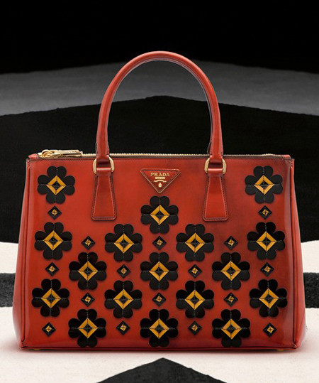 Mẫu túi to dành cho dân công sở bận rộn. Mẫu túi to dành cho dân công sở bận rộn.