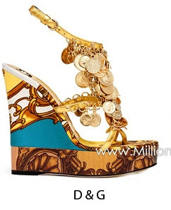 Hay kiểu dây gắn hoạ tiết kim loại cầu kì.