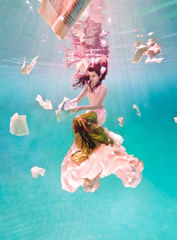 Bộ ảnh thời trang dưới nước này được thực hiện với chủ đề "Thời trang ở xứ sở thần tiên" Bộ ảnh thời trang dưới nước này được thực hiện với chủ đề "Thời trang ở xứ sở thần tiên"