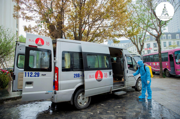 Trường Marie Curie, Hà Nội phun khử khuẩn hệ thống xe buýt Trường Marie Curie, Hà Nội phun khử khuẩn hệ thống xe buýt