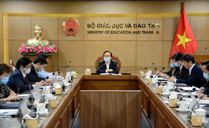 Bộ trưởng Phùng Xuân Nhạ chủ trì cuộc họp Ban Chỉ đạo phòng, chống dịch Covid-19 của Bộ Giáo dục và Đào tạo (ảnh: Bộ Giáo dục và Đào tạo) Bộ trưởng Phùng Xuân Nhạ chủ trì cuộc họp Ban Chỉ đạo phòng, chống dịch Covid-19 của Bộ Giáo dục và Đào tạo (ảnh: Bộ Giáo dục và Đào tạo)