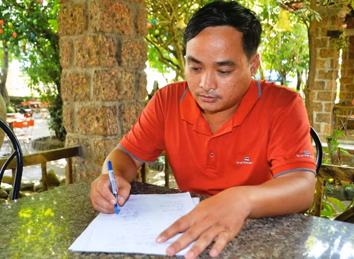 Sở giáo dục Quảng Nam nói 104 giáo viên hợp đồng không thuộc diện hưởng đặc cách ảnh 3 Sở giáo dục Quảng Nam nói 104 giáo viên hợp đồng không thuộc diện hưởng đặc cách ảnh 3