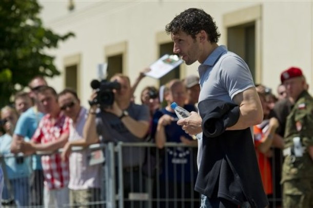 Lão tướng Mark van Bommel, con rể của HLV Bert van Marvijk Lão tướng Mark van Bommel, con rể của HLV Bert van Marvijk