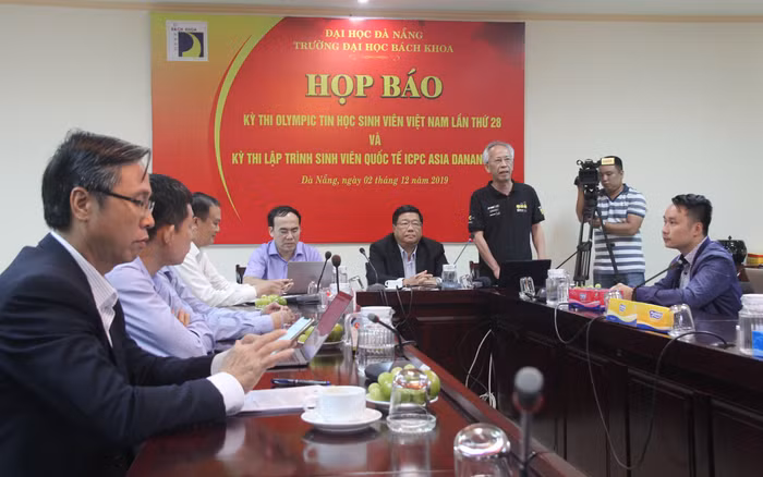 Những sinh viên ngành công nghệ thông tin ưu tú trên cả nước sẽ so tài tại Đà Nẵng từ ngày 4 đến ngày 7/12. Ảnh: TT