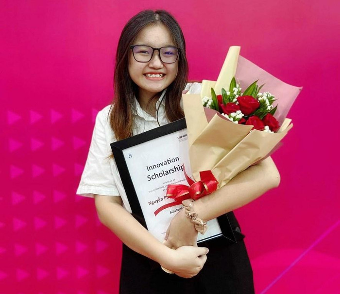 Nguyễn Phạm Phương Chi sở hữu hai học bổng dạng "khủng" mà nhiều sinh viên mơ ước. Ảnh: NVCC Nguyễn Phạm Phương Chi sở hữu hai học bổng dạng "khủng" mà nhiều sinh viên mơ ước. Ảnh: NVCC