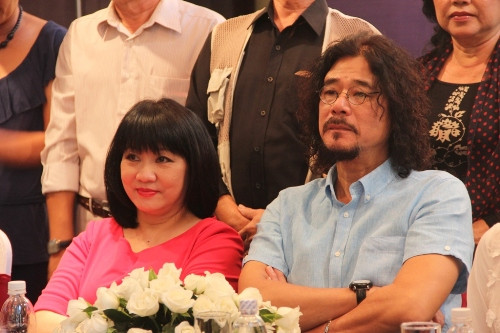 Giám khảo Cẩm Vân và Khắc Triệu Giám khảo Cẩm Vân và Khắc Triệu