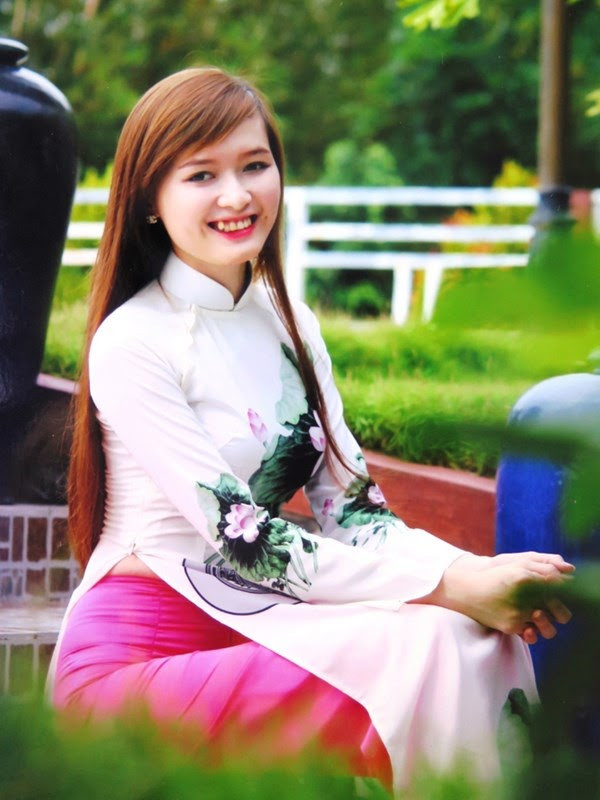 Thí sinh Huỳnh Hồng Khai - SBD 318 có khuôn mặt hiền lành và nữ tính. Thí sinh Huỳnh Hồng Khai - SBD 318 có khuôn mặt hiền lành và nữ tính.