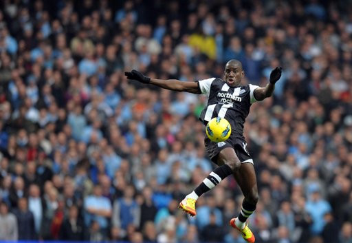 Demba Ba (Chuyển tới Newcastle từ West Ham dưới dạng tự do): Ngay mùa giải đầu tiên khoác áo Newcastle, sát thủ 26 tuổi đã ghi tới 16 bàn thắng trên khắp mặt trận. Demba cùng với Papiss Cisse đang là cặp tiền đạo đáng sợ hàng đầu Premier League. Demba Ba (Chuyển tới Newcastle từ West Ham dưới dạng tự do): Ngay mùa giải đầu tiên khoác áo Newcastle, sát thủ 26 tuổi đã ghi tới 16 bàn thắng trên khắp mặt trận. Demba cùng với Papiss Cisse đang là cặp tiền đạo đáng sợ hàng đầu Premier League.