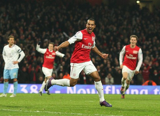 Theo Walcott (Arsenal): Khởi đầu mùa giải kém thuyết phục, những tưởng Walcott sẽ mãi chỉ là tài năng, nhưng nửa thứ 2 của mùa bóng anh đã thể hiện sự tiến bộ vượt bậc, từ dứt điểm, chuyền bóng, phối hợp đều được Walcott trình diễn xuất sắc. Theo Walcott (Arsenal): Khởi đầu mùa giải kém thuyết phục, những tưởng Walcott sẽ mãi chỉ là tài năng, nhưng nửa thứ 2 của mùa bóng anh đã thể hiện sự tiến bộ vượt bậc, từ dứt điểm, chuyền bóng, phối hợp đều được Walcott trình diễn xuất sắc.