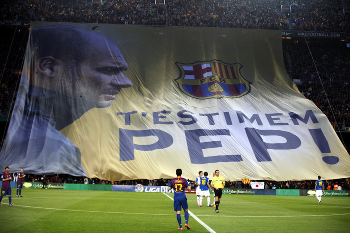 Khán giả cũng dành một món quà đầy ý nghĩa tới Pep.